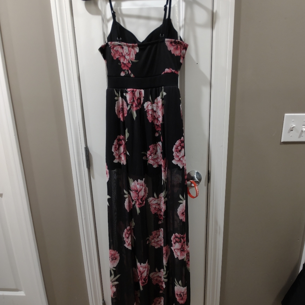 XS summer dress/shorts Rue21 black with flowers